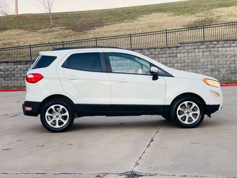 Used 2019 Ford EcoSport SE w/ SE Convenience Package image 8