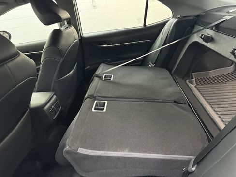 Used 2023 Toyota Camry SE image 27