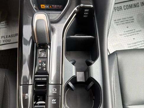 Certified 2026 Toyota Crown AWD/4WD image 34