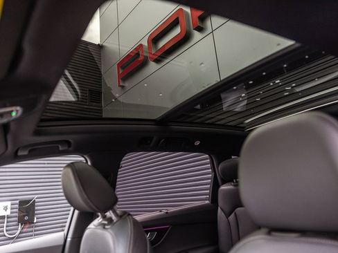 Used 2025 Audi Q7 3.0T Prestige image 16