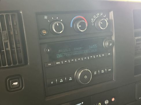 Used 2020 Chevrolet Express 2500 w/ Driver Convenience Package RWD image 15