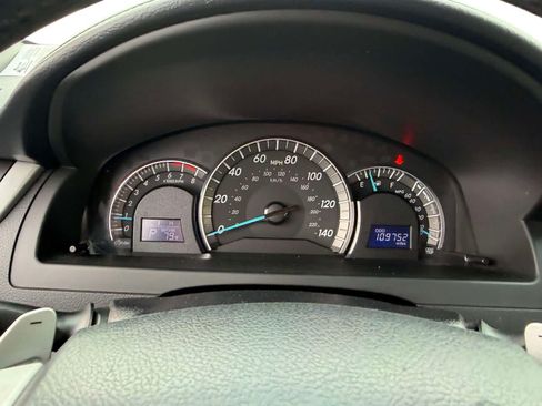 Used 2014 Toyota Camry SE FWD image 21