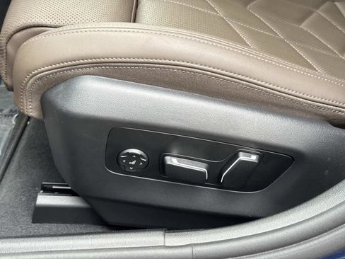 Certified 2025 BMW 530i xDrive w/ M Sport Package image 20