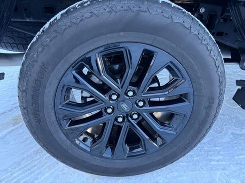 Used 2025 Ford F150 Lariat image 44