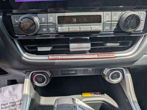 New 2026 Toyota Grand Highlander XLE image 16