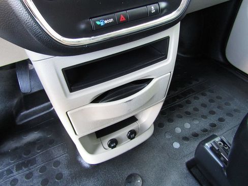Used 2013 RAM C/V Tradesman FWD image 15