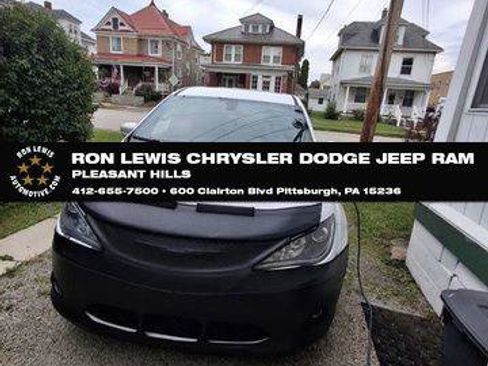 Certified 2020 Chrysler Pacifica Touring w/ S Appearance Package FWD image 1