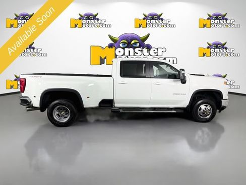 Used 2024 Chevrolet Silverado 3500 LT w/ True North Edition AWD/4WD image 4