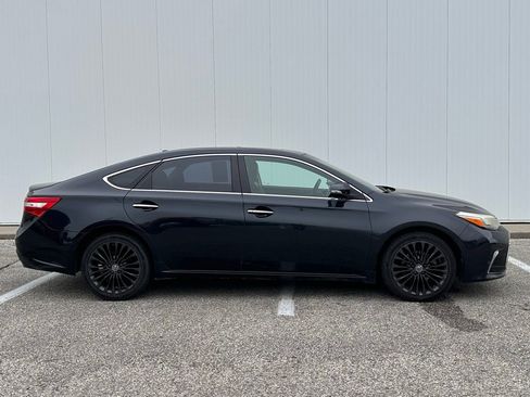 Used 2016 Toyota Avalon Touring FWD image 6