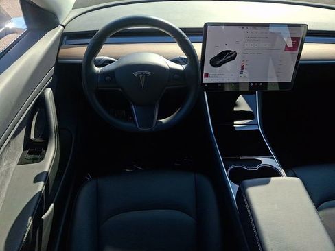 Used 2018 Tesla Model 3 Long Range RWD image 13