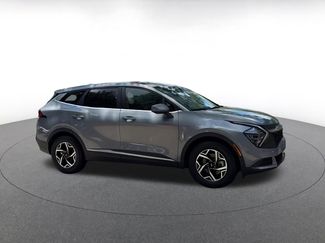 Used 2025 Kia Sportage LX FWD video 2