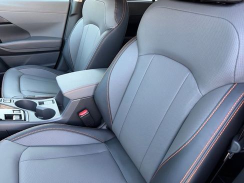 New 2026 Subaru Crosstrek 2.5i Limited w/ Crosstrek Mirror Package image 11
