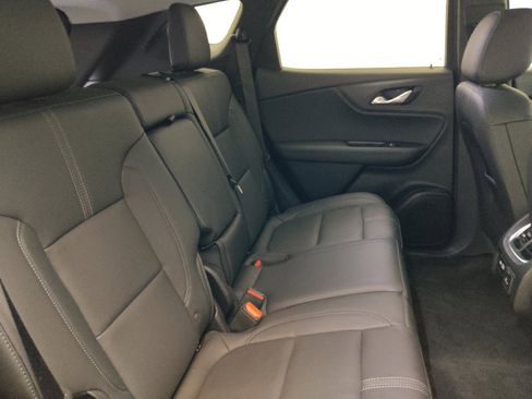 Used 2020 Chevrolet Blazer LT w/ Sound & Technology Package FWD image 19