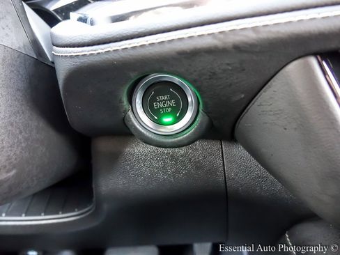 Used 2025 Chevrolet Suburban Premier image 22