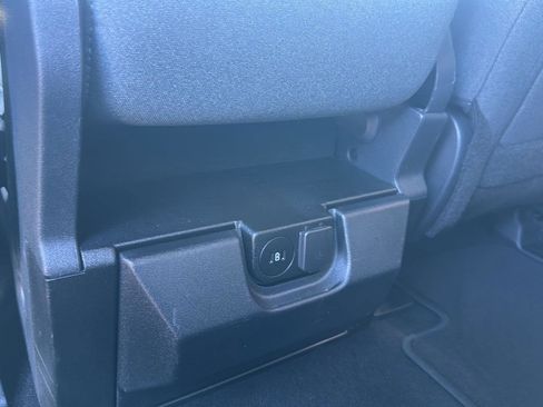 Used 2025 Ford F150 XLT w/ Equipment Group 301A Standard image 16