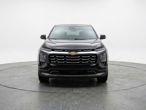 Used 2025 Chevrolet Equinox LT image 2