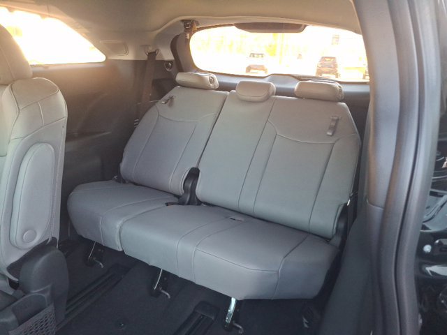 New 2026 Toyota Sienna XLE AWD/4WD image 27