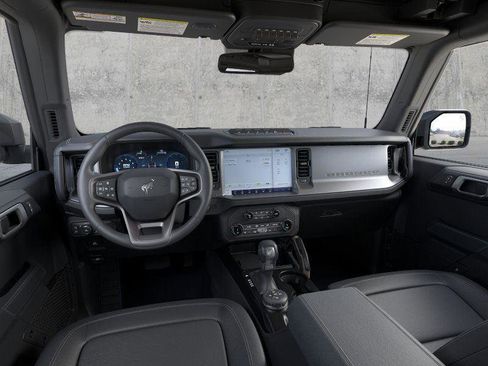 New 2026 Ford Bronco Badlands image 9