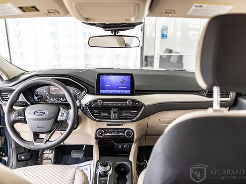 Used 2020 Ford Escape SE image 33