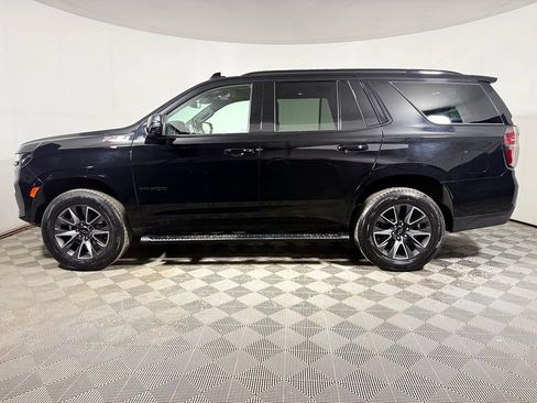 Used 2021 Chevrolet Tahoe Z71 w/ Luxury Package AWD/4WD image 3