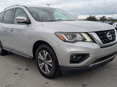 Used 2019 Nissan Pathfinder SL