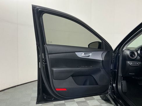 Used 2023 Kia Forte LXS FWD image 19