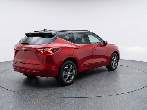 Used 2025 Chevrolet Blazer LT image 9