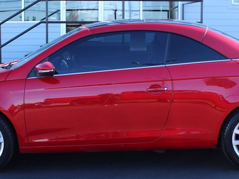 Used 2013 Volkswagen Eos Komfort image 3