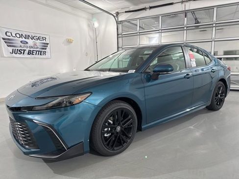 New 2026 Toyota Camry SE image 4