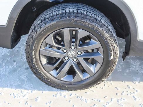 Used 2023 Honda Ridgeline Sport image 9