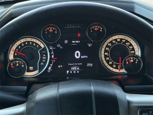 Used 2015 RAM 1500 Laramie w/ Convenience Group image 16