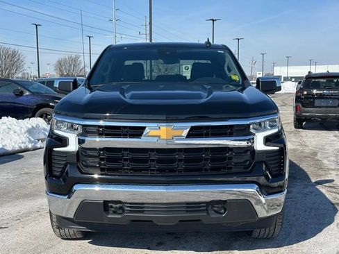 Used 2024 Chevrolet Silverado 1500 LT image 2