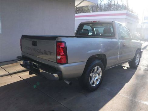 Used 2003 Chevrolet Silverado 1500 2WD Regular Cab image 3