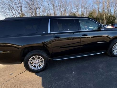 Used 2018 GMC Yukon XL SLT image 9