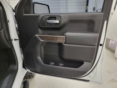 Used 2020 Chevrolet Silverado 1500 LT w/ Convenience Package image 35