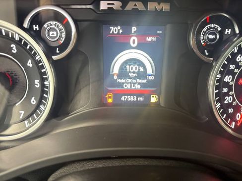 Used 2021 RAM 1500 Big Horn AWD/4WD image 2