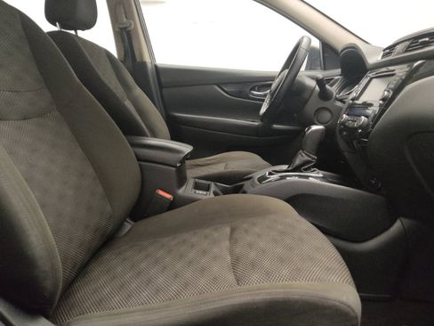 Used 2021 Nissan Rogue Sport SV FWD image 21