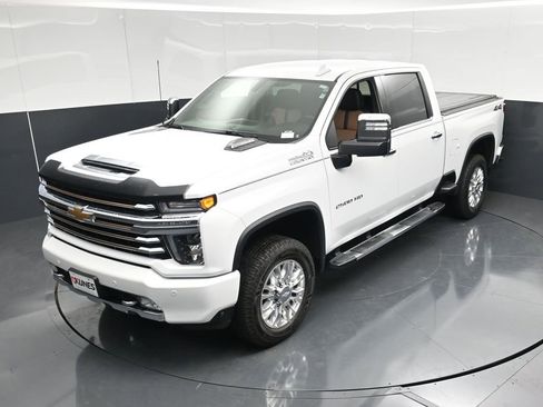 Used 2020 Chevrolet Silverado 2500 High Country w/ Gooseneck/5TH Wheel Package AWD/4WD image 52
