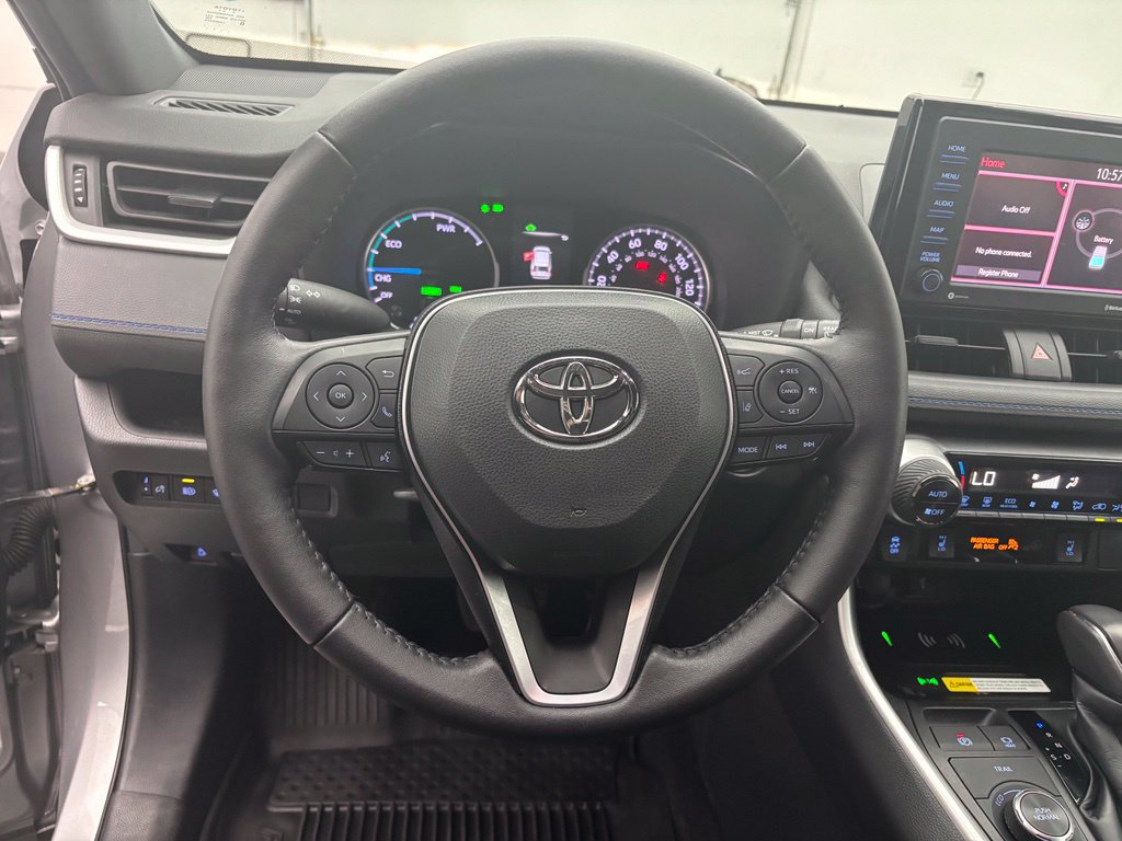 Used 2022 Toyota RAV4 SE w/ SE Grade Weather Package AWD/4WD image 19