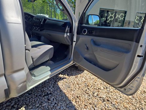 Used 2009 Toyota Tacoma 2WD Regular Cab image 28