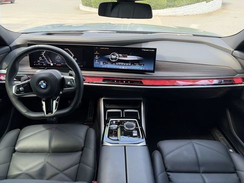 Used 2023 BMW 740i RWD image 29