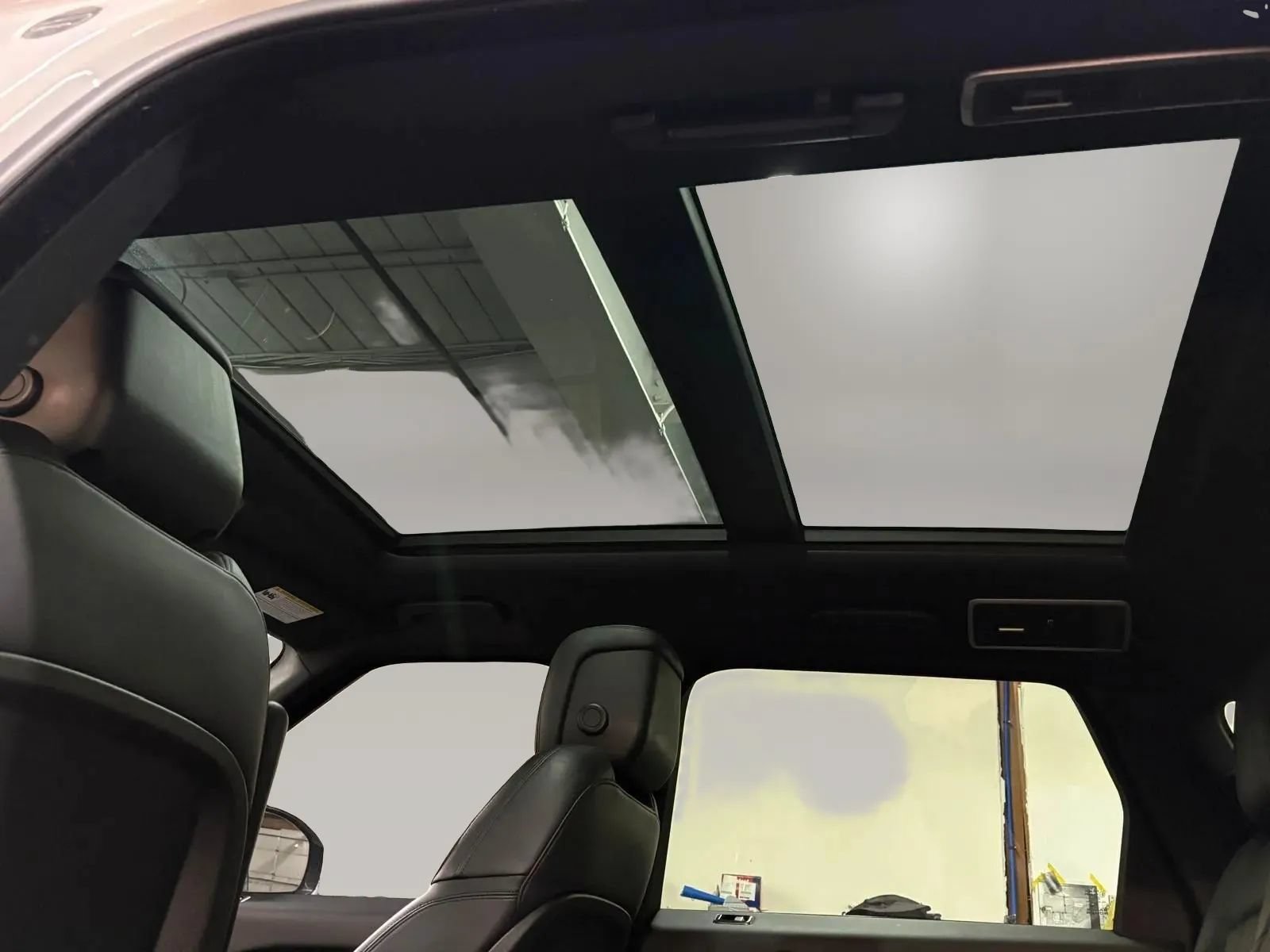Used 2019 Land Rover Range Rover Sport HSE AWD/4WD image 10