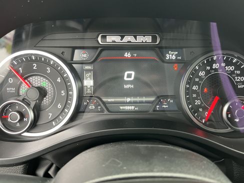 Used 2026 RAM 1500 Big Horn AWD/4WD image 25