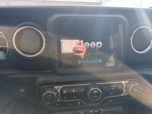 Certified 2023 Jeep Wrangler Unlimited Rubicon 4xe w/ Steel Bumper Group image 18