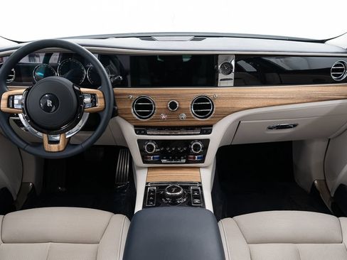Certified 2022 Rolls-Royce Ghost AWD/4WD image 33