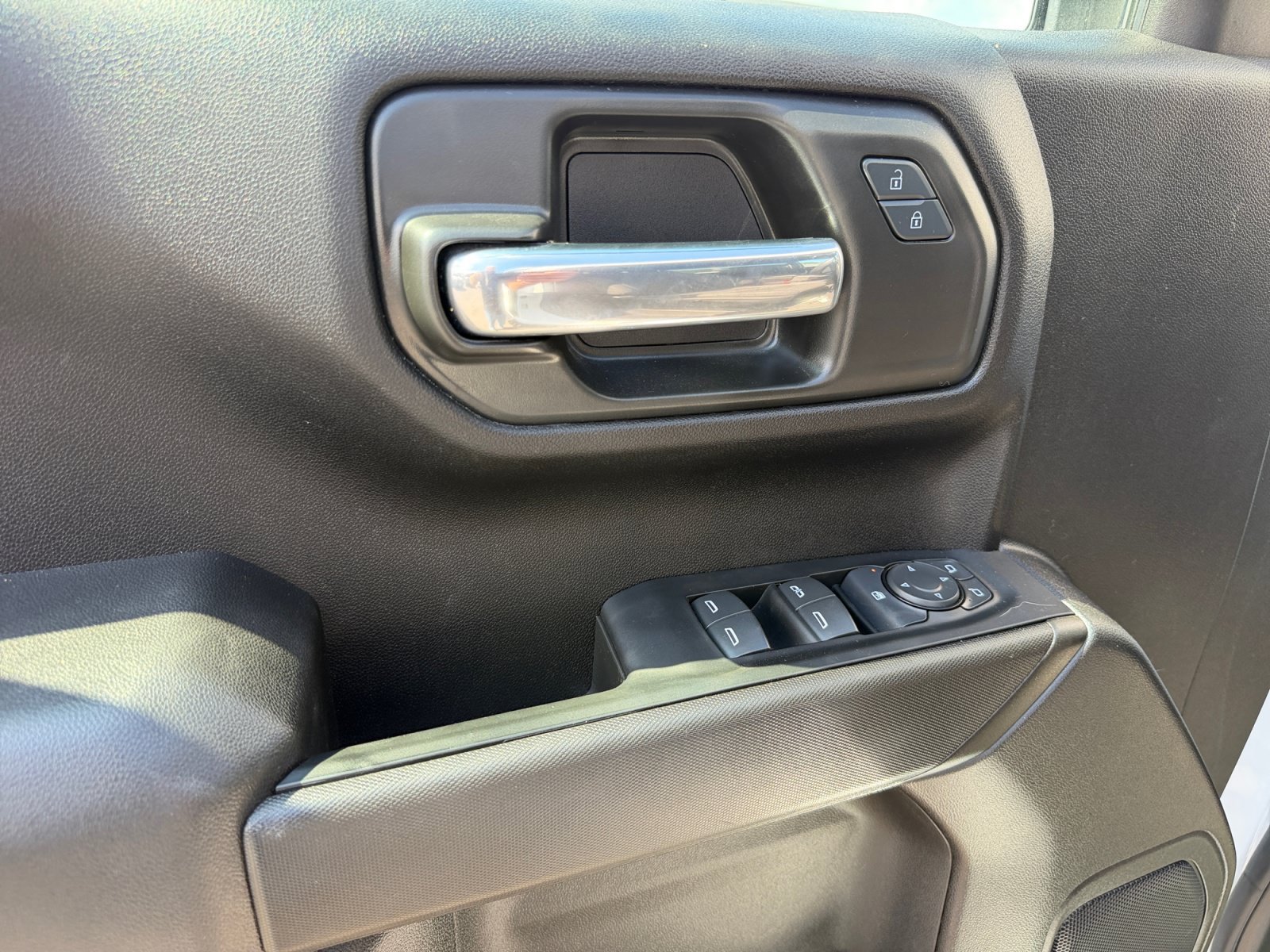 Used 2024 GMC Sierra 1500 Pro w/ Graphite Edition AWD/4WD image 15