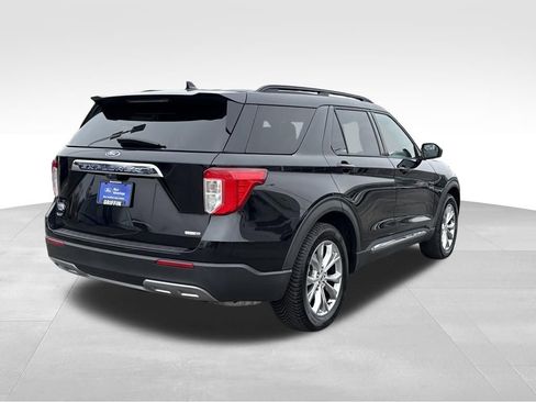 Certified 2020 Ford Explorer XLT w/ Equipment Group 202A image 5