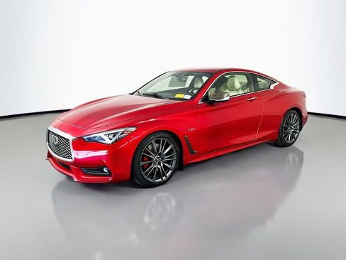 Used 2017 INFINITI Q60 Red Sport 400 RWD image 3