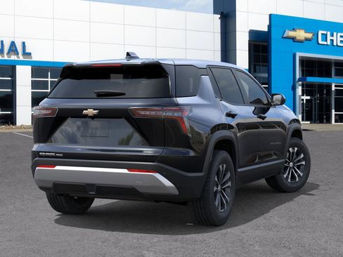 New 2026 Chevrolet Equinox LT w/ Convenience Package II image 4