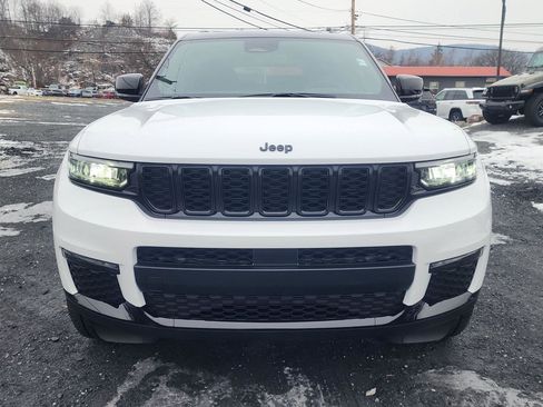 New 2025 Jeep Grand Cherokee L Limited image 2